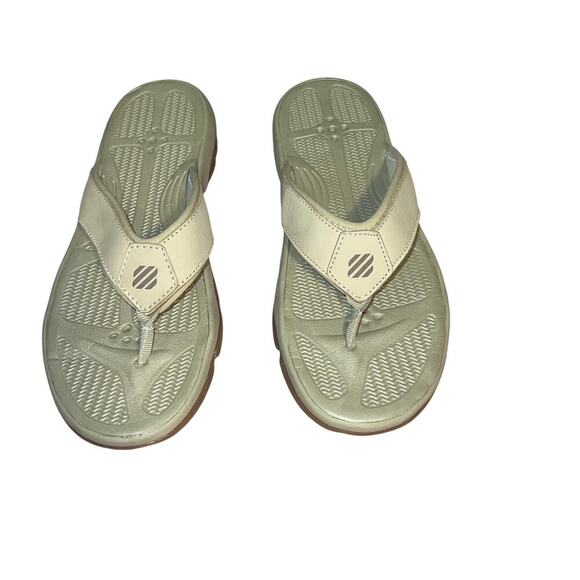 West Marine PERF FLIP FLOPS Women's 9 Leather Stain+Water+Slip Resist Non Mark - Picture 1 of 9